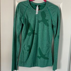 Oiselle Green Long Sleeve Athletic Top size medium
